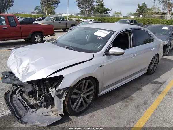 1VWDT7A36HC040049 2017 VOLKSWAGEN PASSAT - Image 2