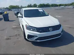 1VWDT7A36HC040214 2017 VOLKSWAGEN PASSAT