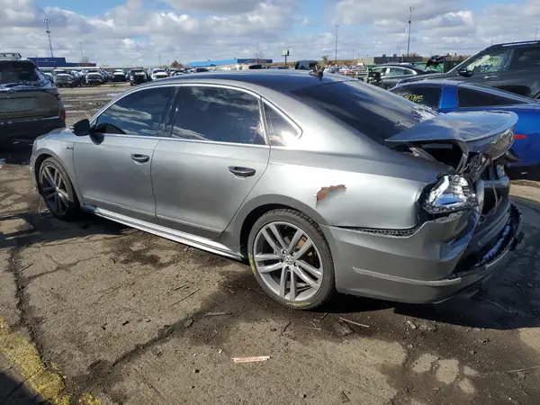 1VWDT7A36HC045316 2017 VOLKSWAGEN PASSAT - Image 2