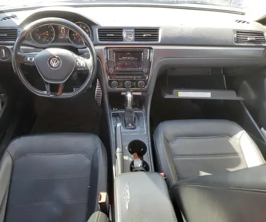 1VWDT7A36HC045316 2017 VOLKSWAGEN PASSAT - Image 8