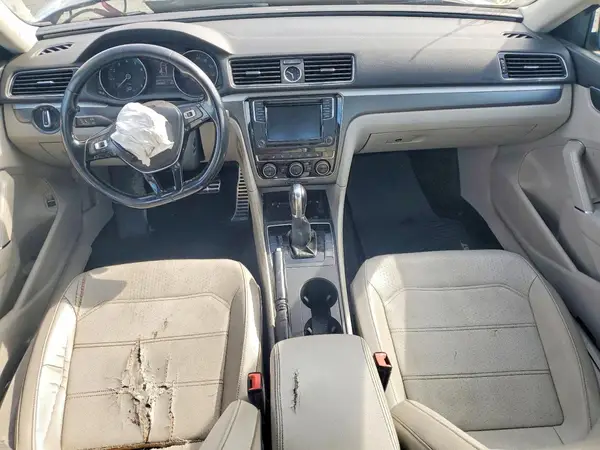 1VWDT7A36HC052931 2017 VOLKSWAGEN PASSAT - Image 8