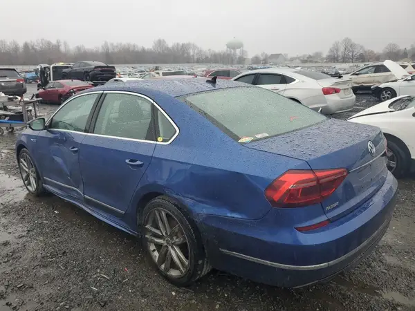 1VWDT7A36HC056879 2017 VOLKSWAGEN PASSAT - Image 2