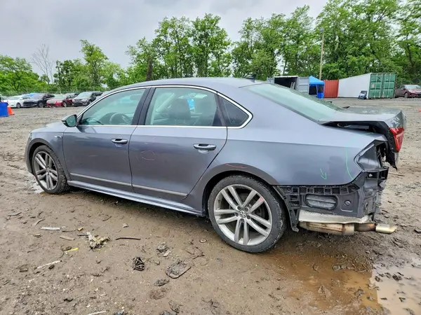 1VWDT7A36HC056901 2017 VOLKSWAGEN PASSAT - Image 2