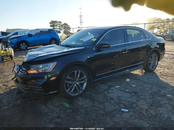 1VWDT7A36HC059605 2017 VOLKSWAGEN PASSAT - Image 2