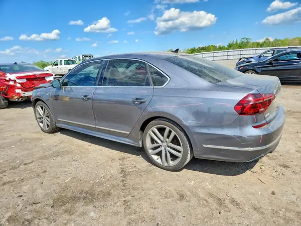 1VWDT7A36HC060950 2017 VOLKSWAGEN PASSAT - Image 2