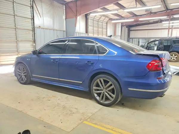 1VWDT7A36HC063959 2017 VOLKSWAGEN PASSAT - Image 2