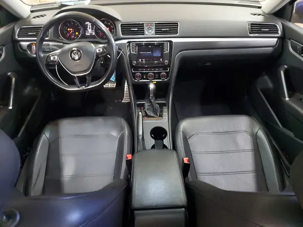 1VWDT7A36HC063959 2017 VOLKSWAGEN PASSAT - Image 8