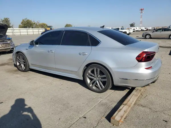 1VWDT7A36HC065663 2017 VOLKSWAGEN PASSAT - Image 2