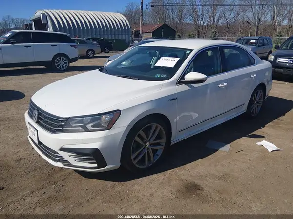 1VWDT7A36HC068191 2017 VOLKSWAGEN PASSAT - Image 2