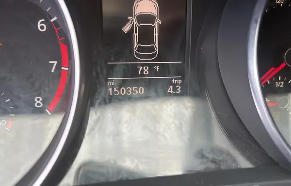 1VWDT7A36HC068854 2017 VOLKSWAGEN PASSAT - Image 8