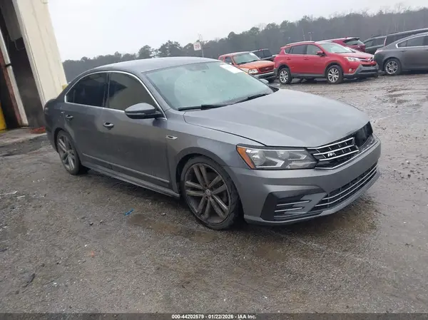 1VWDT7A36HC070961 2017 VOLKSWAGEN PASSAT - Image 1