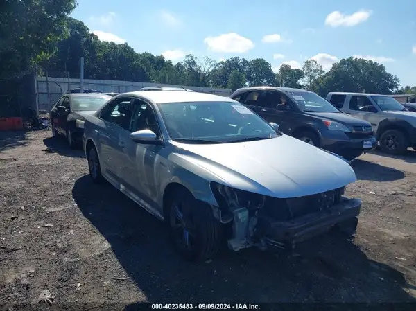 1VWDT7A36HC071155 2017 VOLKSWAGEN PASSAT - Image 1