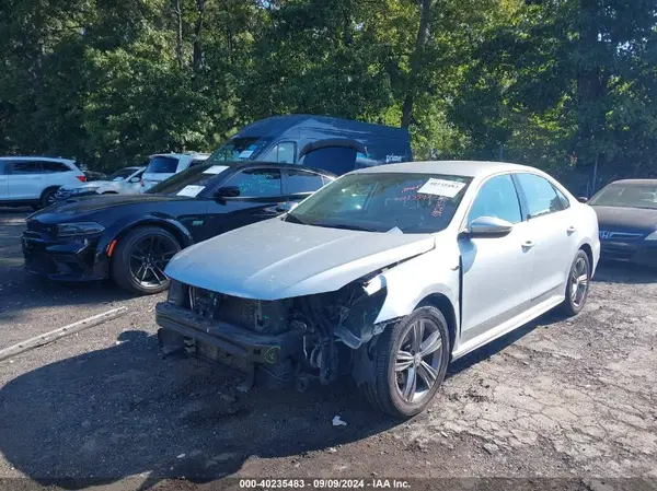 1VWDT7A36HC071155 2017 VOLKSWAGEN PASSAT - Image 2