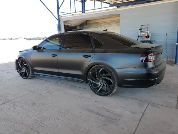 1VWDT7A36HC072290 2017 VOLKSWAGEN PASSAT - Image 2