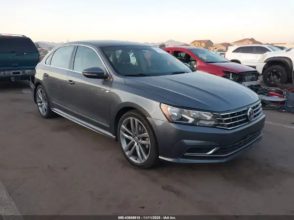 1VWDT7A36HC075142 2017 VOLKSWAGEN PASSAT - Image 1