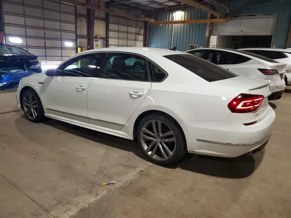 1VWDT7A36HC079191 2017 VOLKSWAGEN PASSAT - Image 2