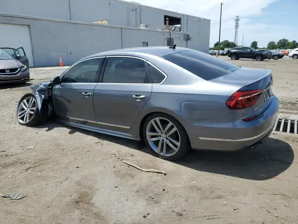 1VWDT7A36HC080499 2017 VOLKSWAGEN PASSAT - Image 2
