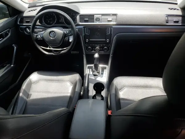 1VWDT7A36HC080499 2017 VOLKSWAGEN PASSAT - Image 8