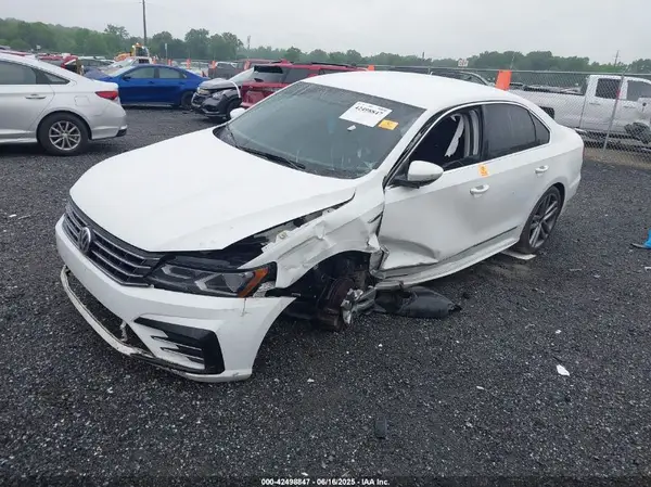 1VWDT7A36HC082723 2017 VOLKSWAGEN PASSAT - Image 2