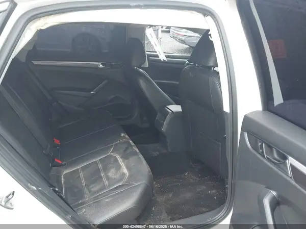 1VWDT7A36HC082723 2017 VOLKSWAGEN PASSAT - Image 8