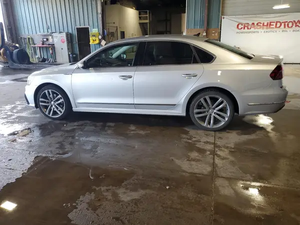 1VWDT7A36HC083404 2017 VOLKSWAGEN PASSAT - Image 2