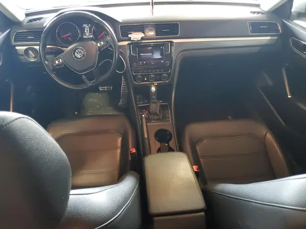 1VWDT7A36HC083404 2017 VOLKSWAGEN PASSAT - Image 8