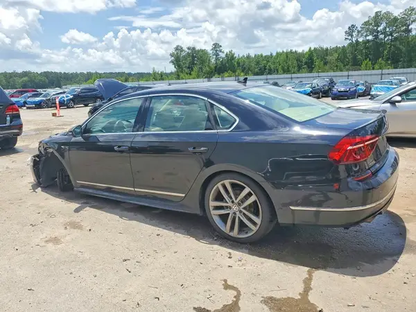 1VWDT7A36HC083581 2017 VOLKSWAGEN PASSAT - Image 2