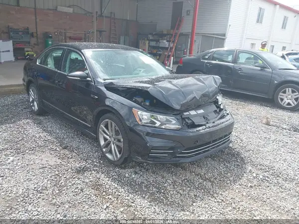 1VWDT7A36HC085699 2017 VOLKSWAGEN PASSAT - Image 1