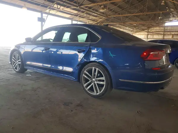 1VWDT7A37HC000689 2017 VOLKSWAGEN PASSAT - Image 2