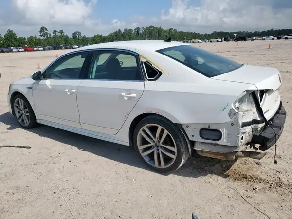 1VWDT7A37HC001616 2017 VOLKSWAGEN PASSAT - Image 2