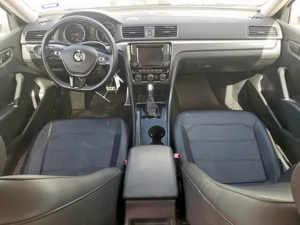 1VWDT7A37HC001616 2017 VOLKSWAGEN PASSAT - Image 8
