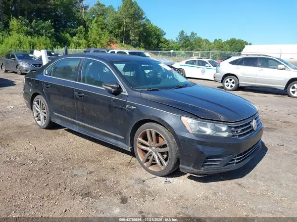 1VWDT7A37HC003060 2017 VOLKSWAGEN PASSAT - Image 1