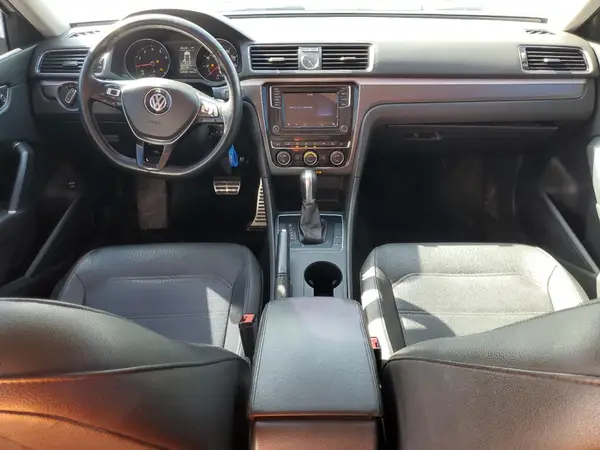 1VWDT7A37HC007738 2017 VOLKSWAGEN PASSAT - Image 8