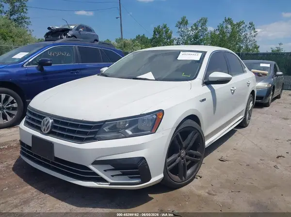 1VWDT7A37HC009523 2017 VOLKSWAGEN PASSAT - Image 2