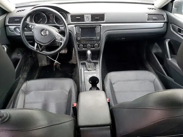 1VWDT7A37HC009974 2017 VOLKSWAGEN PASSAT - Image 8