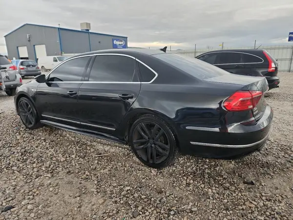 1VWDT7A37HC010784 2017 VOLKSWAGEN PASSAT - Image 2