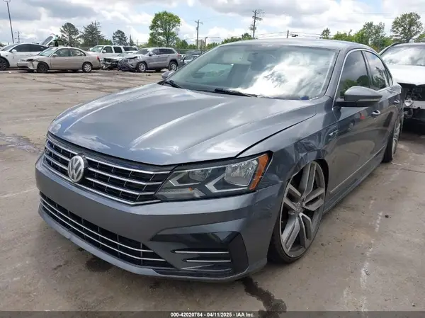 1VWDT7A37HC013054 2017 VOLKSWAGEN PASSAT - Image 2