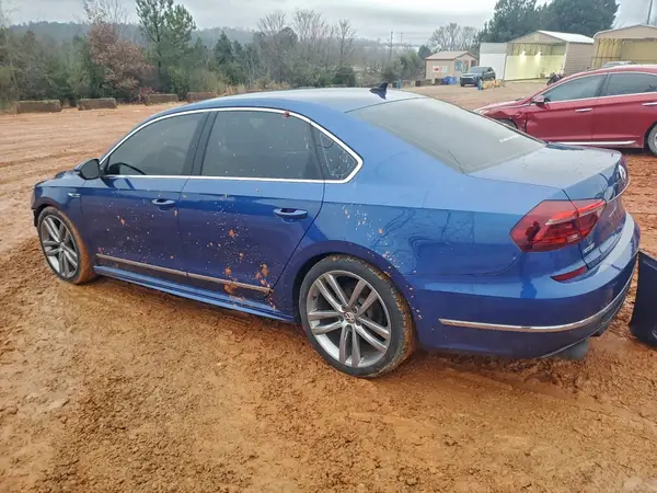 1VWDT7A37HC020912 2017 VOLKSWAGEN PASSAT - Image 2