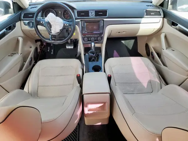 1VWDT7A37HC026905 2017 VOLKSWAGEN PASSAT - Image 8