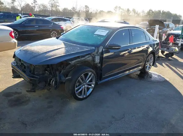 1VWDT7A37HC027391 2017 VOLKSWAGEN PASSAT - Image 2