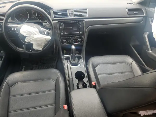 1VWDT7A37HC029173 2017 VOLKSWAGEN PASSAT - Image 8