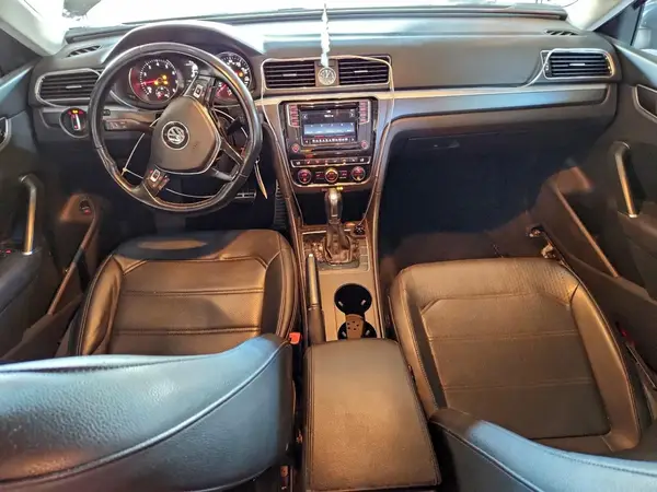 1VWDT7A37HC032624 2017 VOLKSWAGEN PASSAT - Image 8