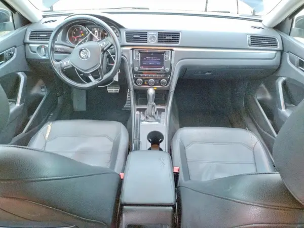1VWDT7A37HC039735 2017 VOLKSWAGEN PASSAT - Image 8