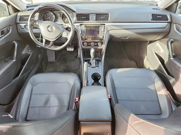 1VWDT7A37HC042666 2017 VOLKSWAGEN PASSAT - Image 8