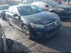1VWDT7A37HC045423 2017 VOLKSWAGEN PASSAT