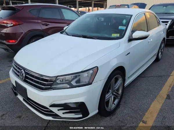 1VWDT7A37HC046443 2017 VOLKSWAGEN PASSAT - Image 2