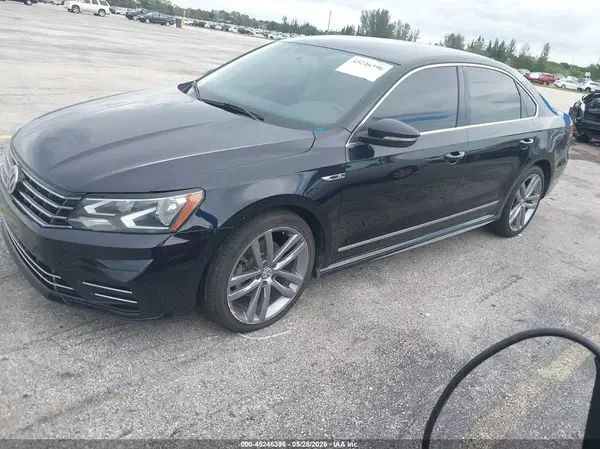 1VWDT7A37HC051898 2017 VOLKSWAGEN PASSAT - Image 2