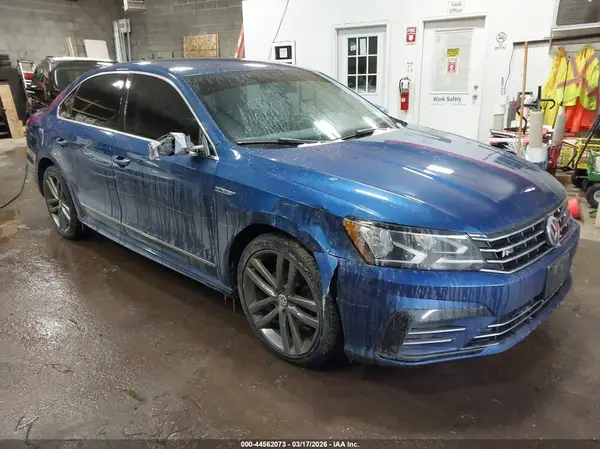 1VWDT7A37HC056695 2017 VOLKSWAGEN PASSAT - Image 1