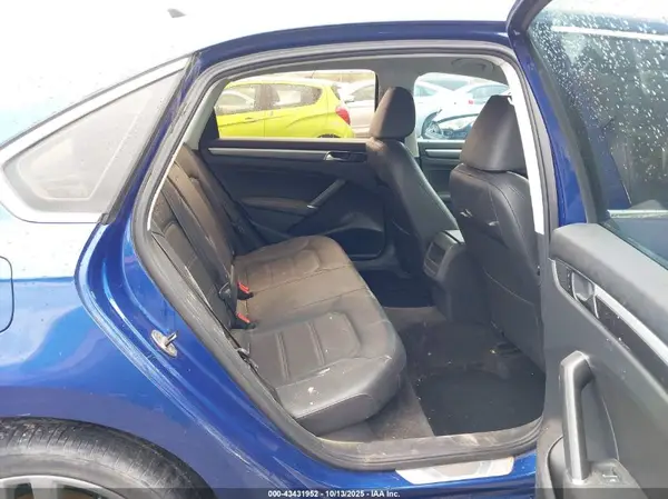 1VWDT7A37HC058155 2017 VOLKSWAGEN PASSAT - Image 8