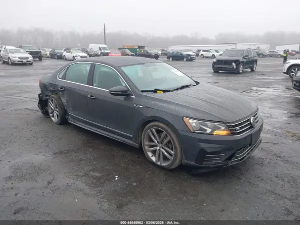 1VWDT7A37HC058768 2017 VOLKSWAGEN PASSAT - Image 1